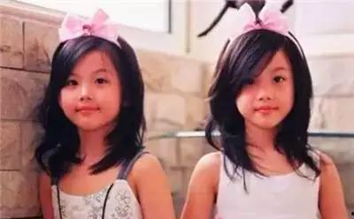 双包胎姐妹吃鸡瓜视频,趣味横生视频引网友热议