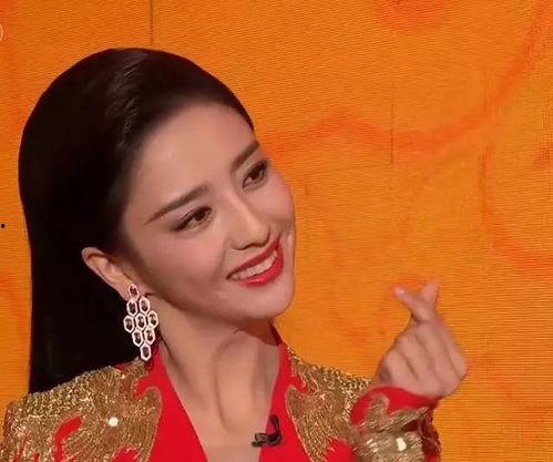 鸡皮娘娘吃瓜视频播放,吃瓜视频播放量飙升揭秘