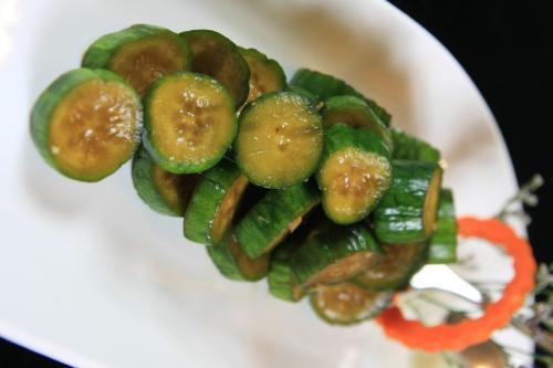 闽南腌制脆瓜怎么吃视频,传统美味，多样食法大揭秘