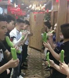 绿衣服吃瓜比赛视频大全,吃瓜大赛视频集锦大盘点