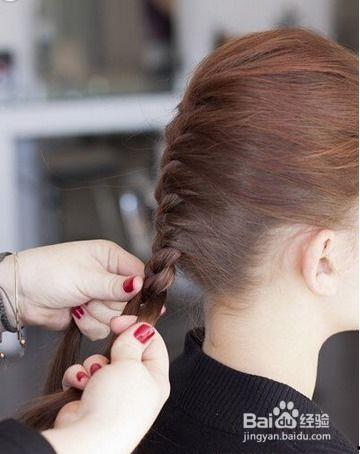 吃瓜群众绑头发视频,打造夏日清爽造型