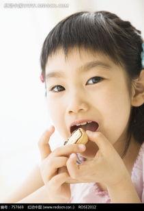 吃瓜傻笑视频素材高清图片,高清素材中的欢乐瞬间