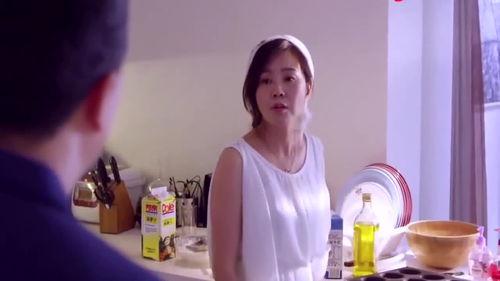 一仆二主吃瓜视频,笑料百出，揭秘现代职场“三角恋”