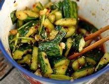 腌制瓜怎么吃才好吃视频,解锁家常风味新吃法