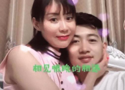 闺蜜儿子吃瓜视频大全,趣味横生的童年瞬间