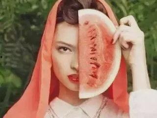 吃瓜烂嘴视频素材,视频素材趣味横生