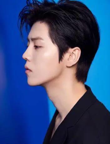 张若昀吃瓜王源视频在线观看