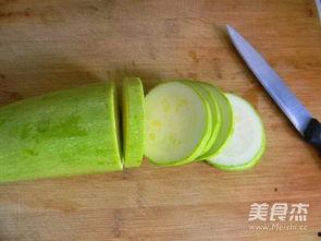 石瓜怎么做吃的好吃视频,家常石瓜做法，简单又营养