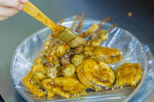 娱乐吃瓜酱炸串视频下载,揭秘网红美食背后的制作过程