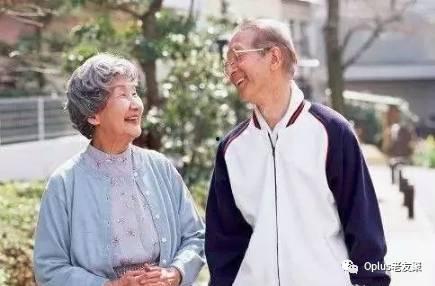 老年人吃贝贝瓜好吗视频,老年人的夏日清凉佳品