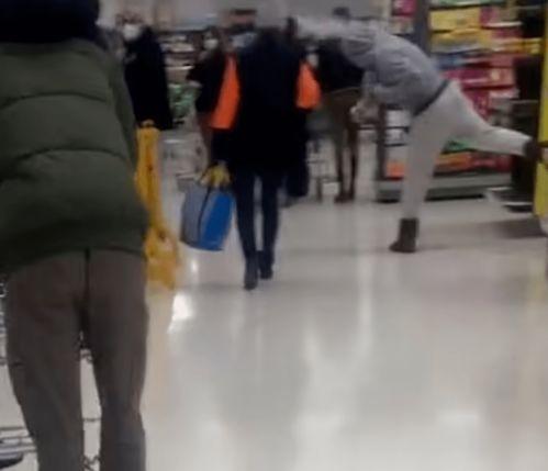 假醉吃瓜群众视频,一场网络视频的狂欢与反思