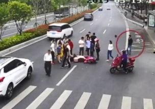 车祸吃瓜配音视频播放大全,趣味横生的车祸现场再现