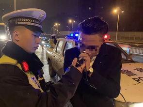 成都警察吃瓜事件视频,网络热议的警民互动瞬间